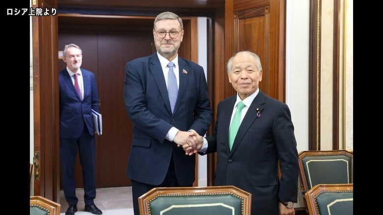 鈴木宗男議員がロシアを訪問　北方領土の元島民墓参再開を要請　高市首相の「停戦重視」の考え伝達｜FNNプライムオンライン