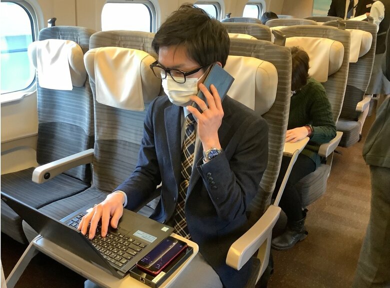 車両内でウェブ会議もOK! 「新幹線オフィス」の実証実験をJR東日本が開始…利用者の感想を聞いた｜FNNプライムオンライン