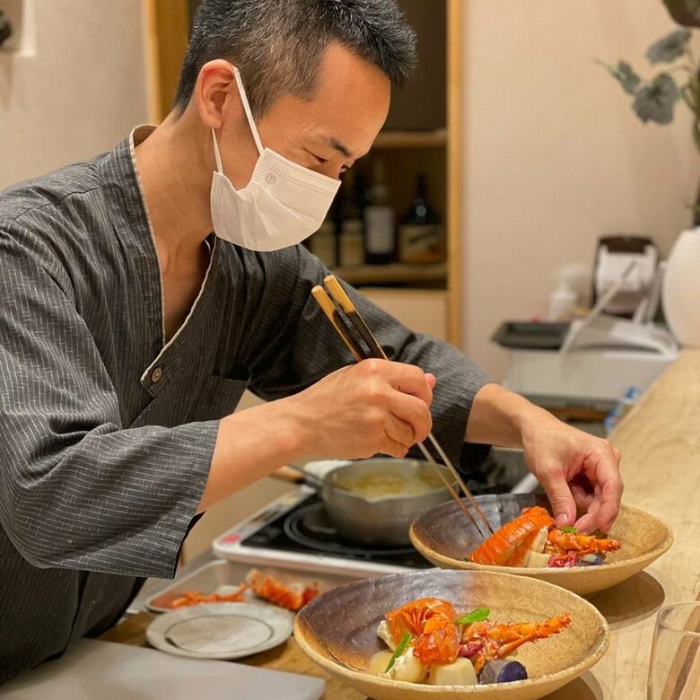 現在お店は休止中。家族のみならず、常連さんも帰国を待ち望んでいる。