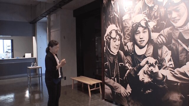 万世特攻平和祈念館を訪れた高徳さん