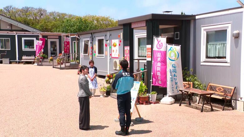 志賀町「道の駅とぎ海街道」で仮設店舗を視察された