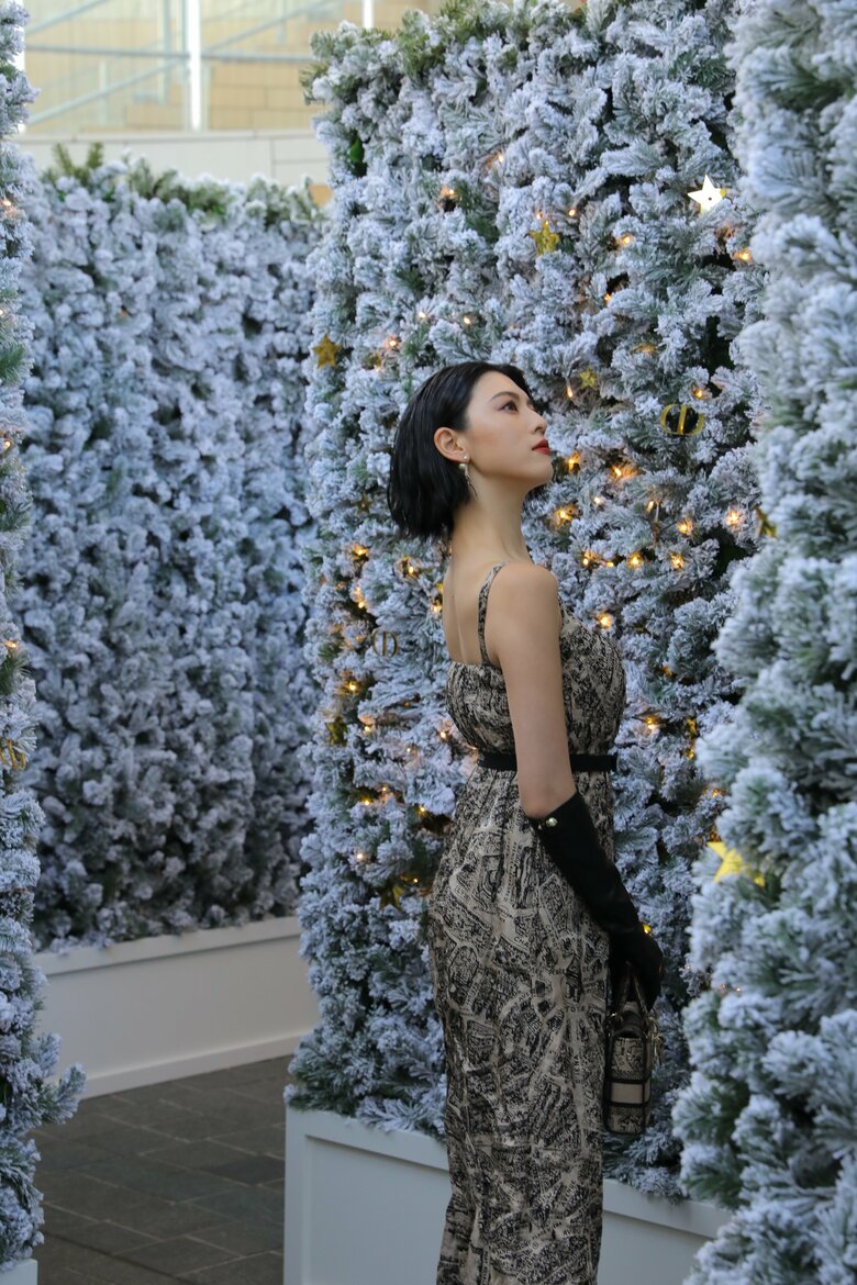 三吉彩花さん『パルファン・クリスチャン・ディオール』