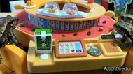 カエルは“回転寿司”でめっちゃ食べる!? エサをクルクル回すのは習性が関係していた