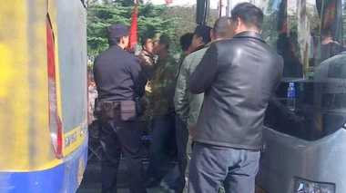 “リストラ30万人計画” 中国で退役軍人らがデモ