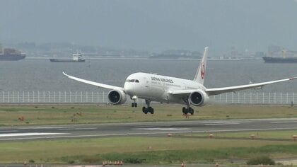 日航ハワイ便大幅遅延の元機長に業務停止60日の行政処分　国交省「安全意識の著しい欠如を示す悪質な行為」