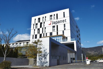 65歳までは週休3日で給与は正社員の9割…ジャパネットが「定年後再雇用制度」を刷新　狙いと反応を聞いた