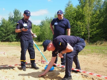 ぬいぐるみにも地雷が…日本の新技術でウクライナを救え！ 殉職20人の