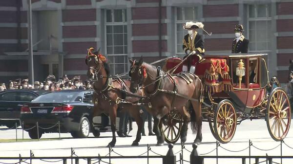 3年ぶりに馬車列再開 皇室の儀装馬車 100年以上修理を繰り返し使用