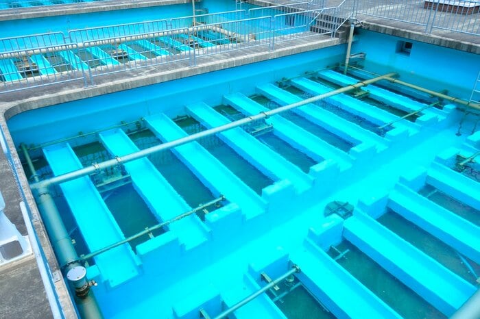 水インフラには多様な専門職が関わっている(画像:イメージ)