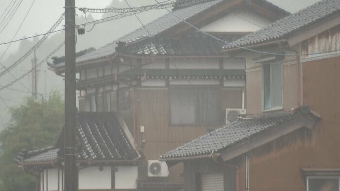 富山県氷見市宇波　3日午前9時半ごろ