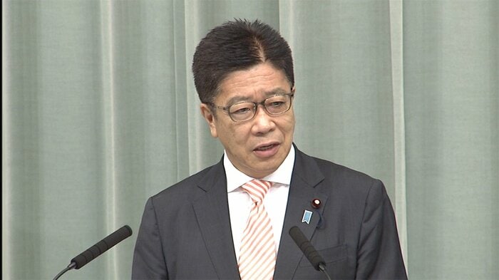 「悪意あるサイバー攻撃は看過できない。日本政府としては断固非難する」と述べる加藤官房長官
