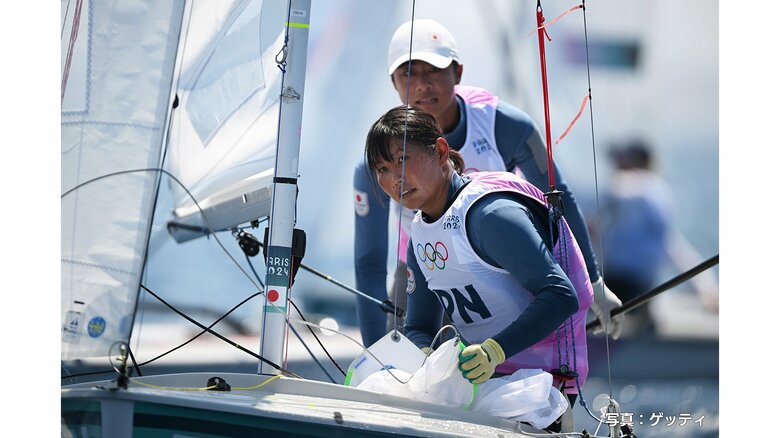 パリ五輪　セーリング混合470級　岡田奎樹・吉岡美帆ペアが3位でメダルレースに進出｜FNNプライムオンライン
