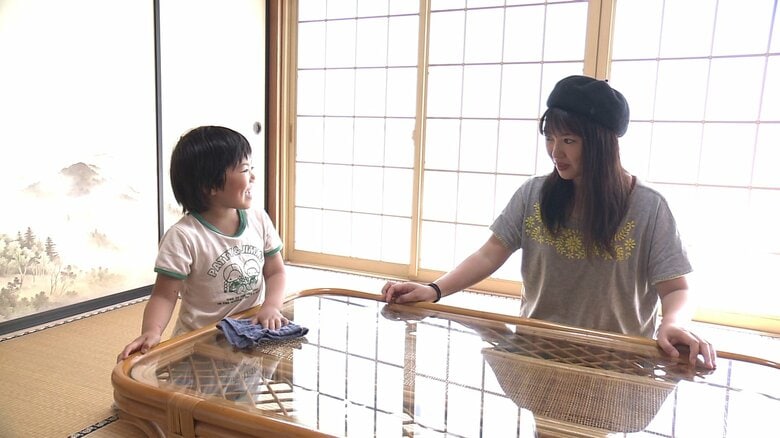 増え続ける空き家を地域資源に 秋田・大仙市の女性が実家を民泊に再生 5歳の娘と営む「結ライ処 出羽紬」から秋田の魅力を発信|FNNプライムオンライン