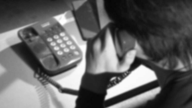 ”マイク”は「ウイルス除去で2万円、5年保証ならば5万円」などと修理代金について説明を始めた(画像はイメージ)