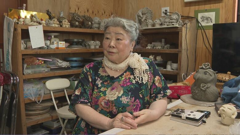 小布施町で陶芸工房を開く布施綾子さん（71）