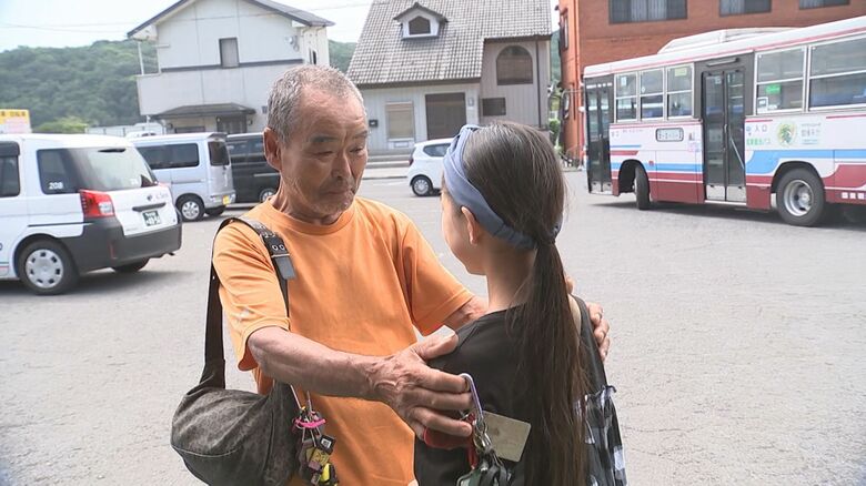 尾畠さんと広島の小学生・谷侑奈さん
