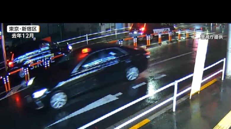 警視庁が公開したニセ覆面パトカーが走る様子（2025年12月）