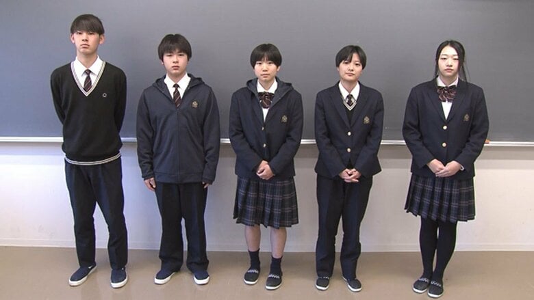 組み合わせで多様な制服に