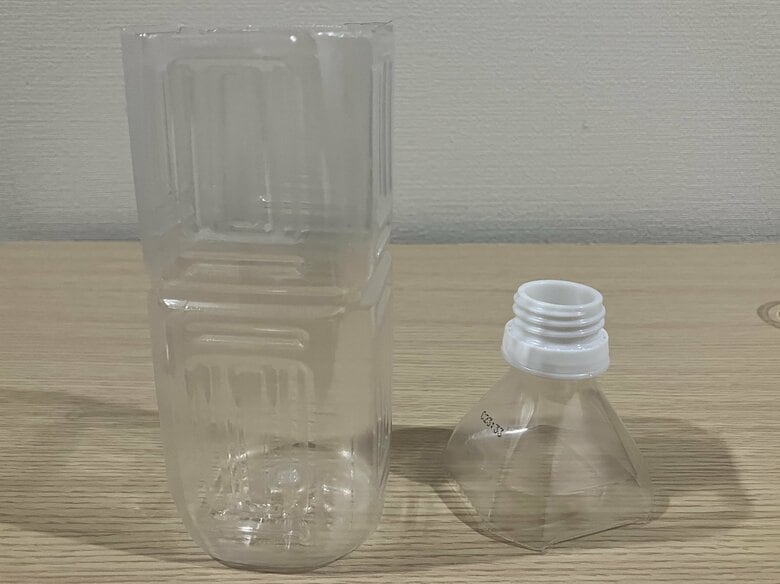 カメムシ捕獲器ができるまで（3）切る場所は、上部3分の1ほどが目安