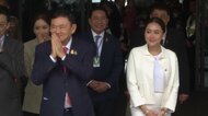 「国外逃亡か？」タイのタクシン元首相が自家用ジェット機で出国　次女が首相失職で政治的窮地も本人は「8日までにタイに戻るつもり」