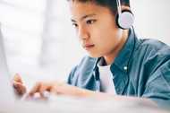 世界の研究が示した “一人一台PC導入”は「学力向上に効果はない」 実現すべきは「習熟度に合った指導」