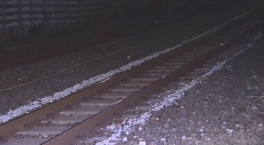 「引っ越したくない」1人で電車に乗り…以前の家に向かい線路内を歩いたか 小5男児が電車にはねられ死亡