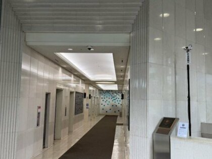 訪れた人の属性・行動・感情をAIが解析してデータに「次世代エントランス監視システム」実証実験フェーズ1が終了