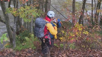 連休中、観光地で…10代男性と70代女性の2人行方不明　川に転落する事故相次ぐ　雨で増水した川に流されたか　　