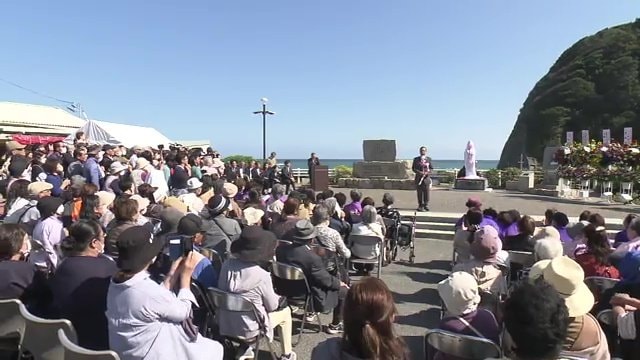 多くのファンも詰めかけたセレモニー(福島県いわき市)
