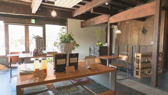CAFE/SAKE　カド（長野県小諸市本町）