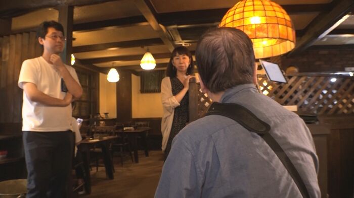 味見に訪れた創業者の須沢盛義さん