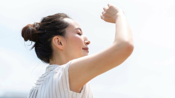人の顔が変化する要因はいろいろある(イメージ)