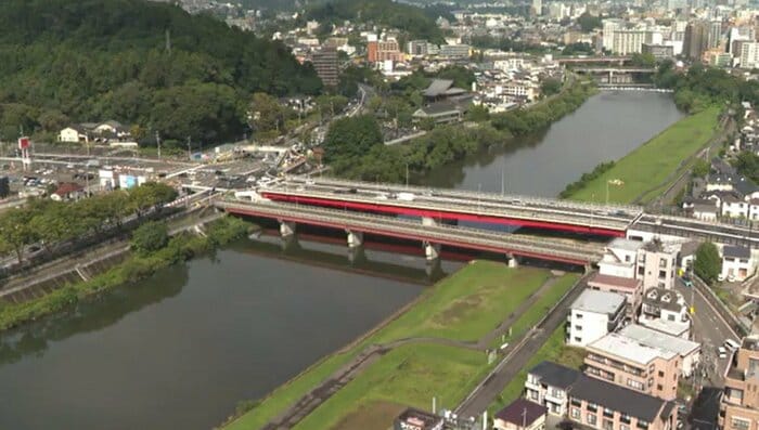 新しく開通した宮沢橋