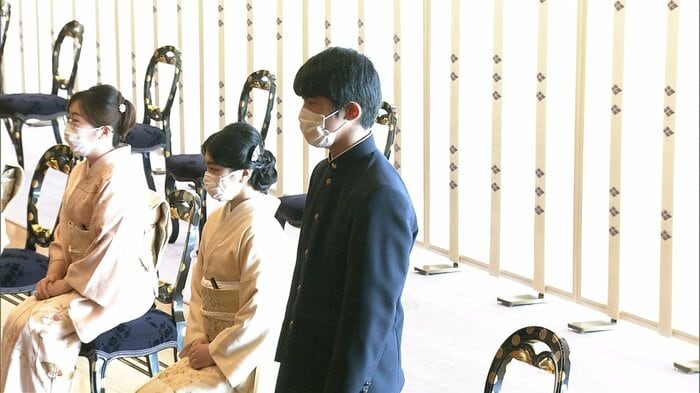 「歌会始の儀」に参加した小宮山碧生さん(14)