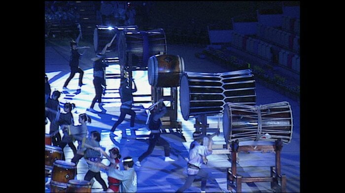 開会式前に披露された太鼓演奏