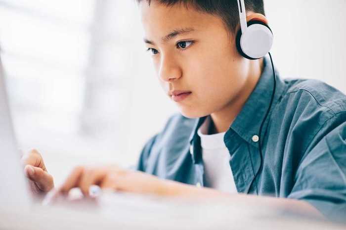 世界の研究が示した “一人一台PC導入”は「学力向上に効果はない」 実現すべきは「習熟度に合った指導」