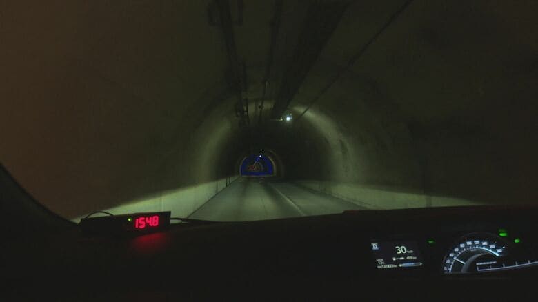 緊急用の避難トンネル