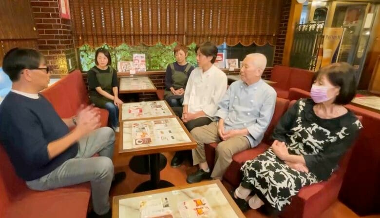 家族5人で守り続ける喫茶トロント