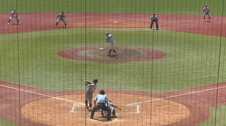 3回表　中越・村井選手の2塁打