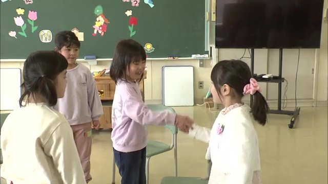 入学式の後、教室で