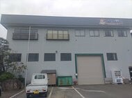 【速報・現場写真あり】新潟・阿賀野市の会社建物にクマが閉じこもる 住宅街のため警察や市が警戒強化