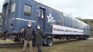 「ブルートレイン」再生へ大移動 鹿児島から香川へ…引退した車両を宿泊施設に うどん店夫妻の挑戦【香川発】