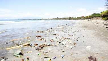 歯磨き粉が海のゴミに? 『海洋プラスチック憲章』に日本がサインしなかったワケ