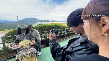 緊急車両で旅行を楽しむ“旅する救急車”…「難病でも外出を楽しんでほしい」と救急車を改造　ALS患者が自身の経験から発案