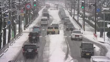富山県内は3日朝にかけ大雪に注意　午前6時までの12時間降雪量は平地で25センチ、山間部で35センチ