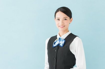 株式会社ナッパーは業務中の服装に関する意識と、制服についてのイメージ調査を行いました。