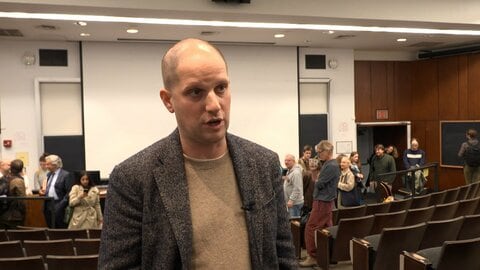 ロシア当局に拘束された経験のある記者　日本政府も対応を　北海道新聞記者の拘束で訴え