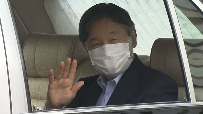 東大病院から皇居に戻られる陛下(去年11月)