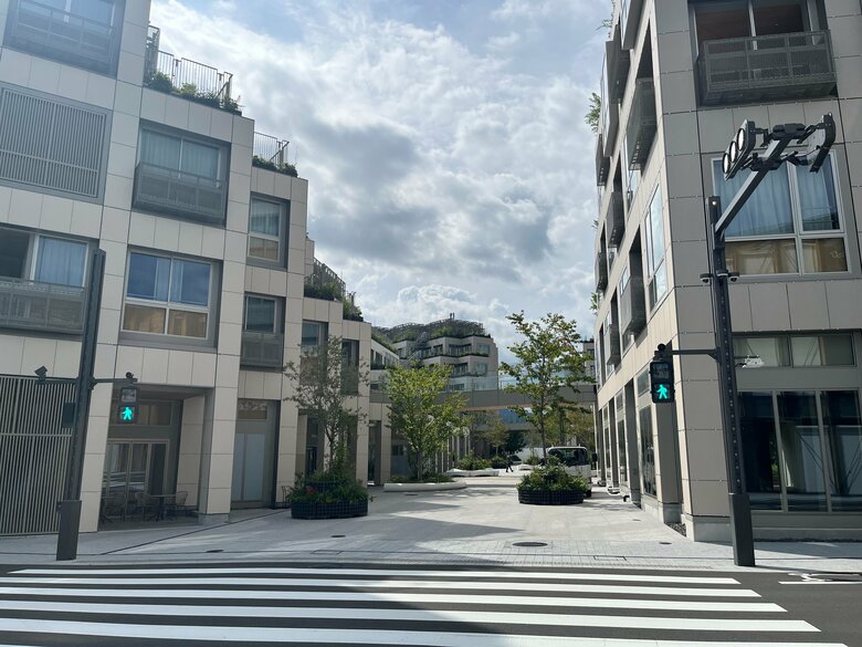 トヨタWoven Cityはいま　実証実験都市に古びた“廃工場”　実はスゴイ建物だった！　“未来のカタチ”を模索する研究開発拠点｜FNNプライムオンライン