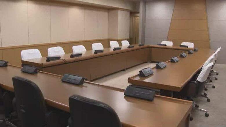 「開かれた議会」目指す岡山市議会　夏休みの５日間に委員会室を「自習室」として初の試験開放へ【岡山】｜FNNプライムオンライン